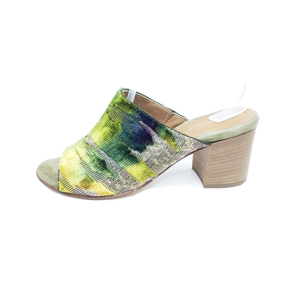 Firenze Studio Beige Suede Peep-Toe Mules Block Heel Made in Italy Womens Size 7